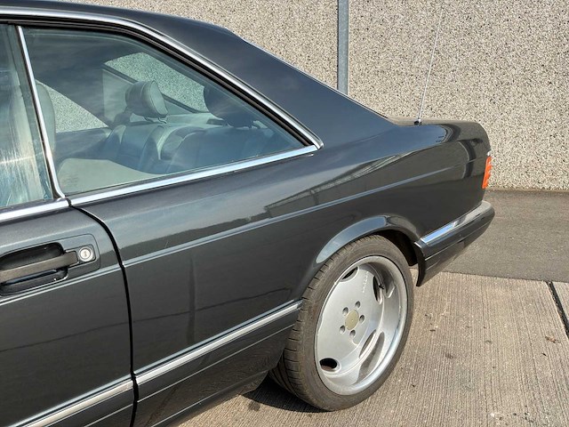 1985 mercedes-benz s-klasse 500 sec personenauto - afbeelding 9 van  56