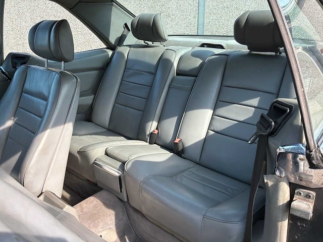 1985 mercedes-benz s-klasse 500 sec personenauto - afbeelding 25 van  56