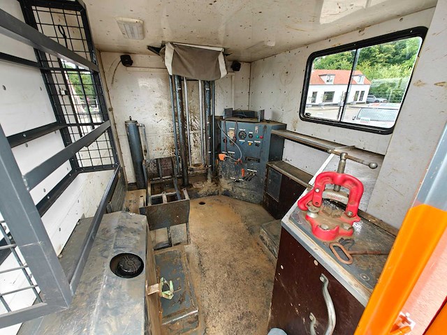 1985 mercedes-benz unimog 1300l sondeerwagen - afbeelding 17 van  52