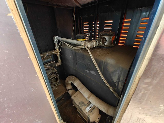 1985 mercedes-benz unimog 1300l sondeerwagen - afbeelding 25 van  52