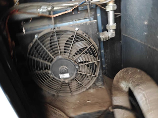 1985 mercedes-benz unimog 1300l sondeerwagen - afbeelding 27 van  52