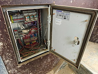 1985 mercedes-benz unimog 1300l sondeerwagen - afbeelding 28 van  52