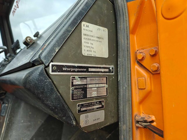 1985 mercedes-benz unimog 1300l sondeerwagen - afbeelding 48 van  52