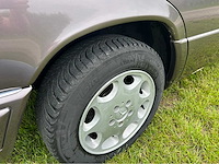 1985 mercedes-benz (w124) 300 d personenauto oldtimer om606 td - afbeelding 4 van  19