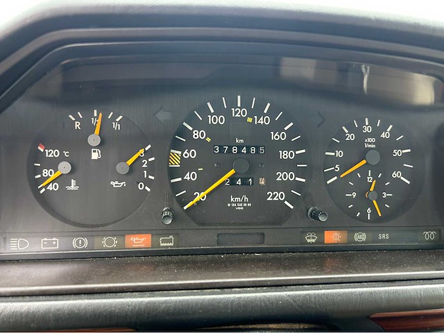 1985 mercedes-benz (w124) 300 d personenauto oldtimer om606 td - afbeelding 9 van  19