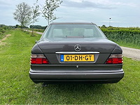 1985 mercedes-benz (w124) 300 d personenauto oldtimer om606 td - afbeelding 7 van  19