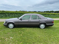 1985 mercedes-benz (w124) 300 d personenauto oldtimer om606 td - afbeelding 14 van  19