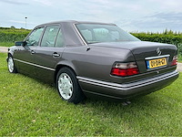1985 mercedes-benz (w124) 300 d personenauto oldtimer om606 td - afbeelding 20 van  26