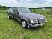 1985 mercedes-benz (w124) 300 d personenauto oldtimer om606 td - afbeelding 26 van  26