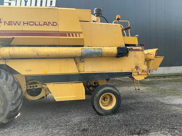 1985 new holland tf44 combain - afbeelding 12 van  69