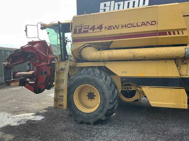 1985 new holland tf44 combain - afbeelding 13 van  69