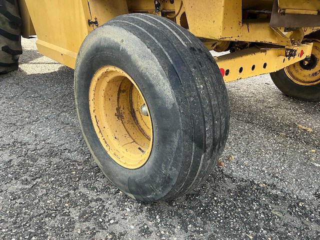 1985 new holland tf44 combain - afbeelding 28 van  69
