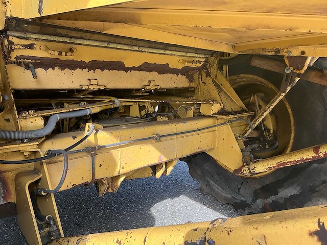 1985 new holland tf44 combain - afbeelding 52 van  69
