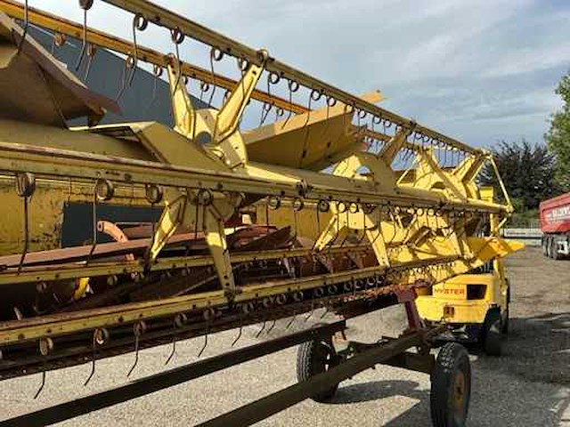 1985 new holland tf44 combain - afbeelding 66 van  69