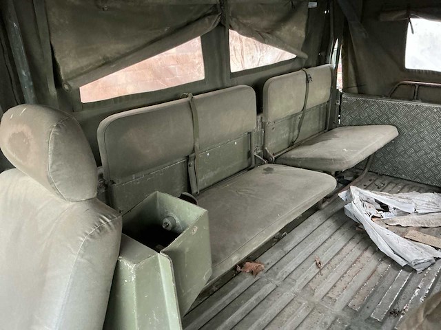 1985 nissan ml-6 personenauto - afbeelding 17 van  28