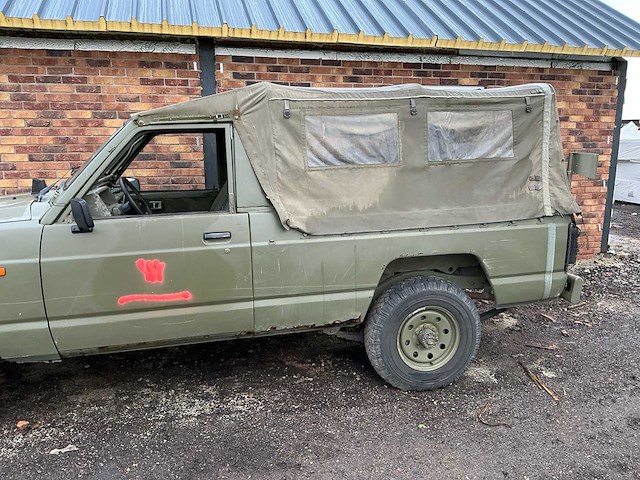 1985 nissan ml-6 personenauto - afbeelding 22 van  28