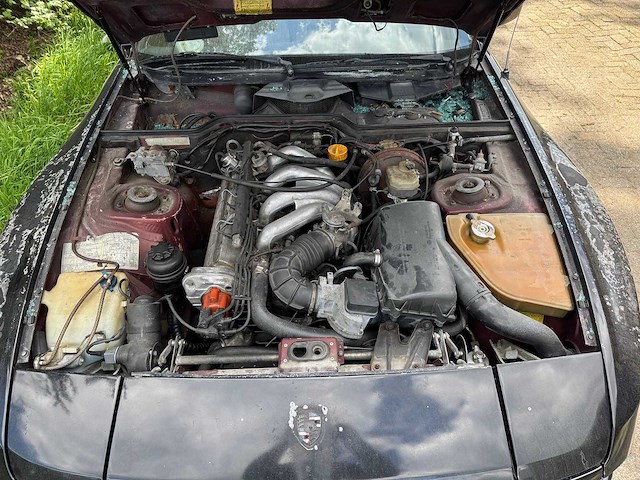 1985 porsche 944 - afbeelding 2 van  10