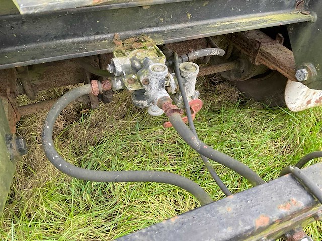 1985 renova aanhangwagen met afzetbak - afbeelding 12 van  14