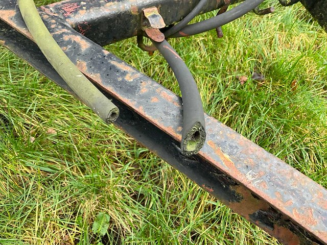 1985 renova aanhangwagen met afzetbak - afbeelding 13 van  14