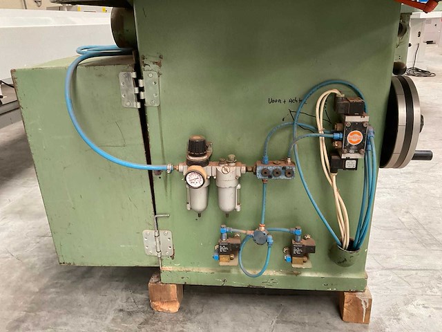 1985 schneider sk d2 tafelfreesmachine - afbeelding 2 van  2