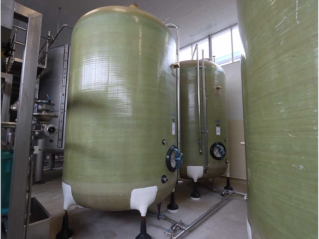 1985 staffelstein verticale opslagtank (12500liter) (2x) - afbeelding 1 van  8