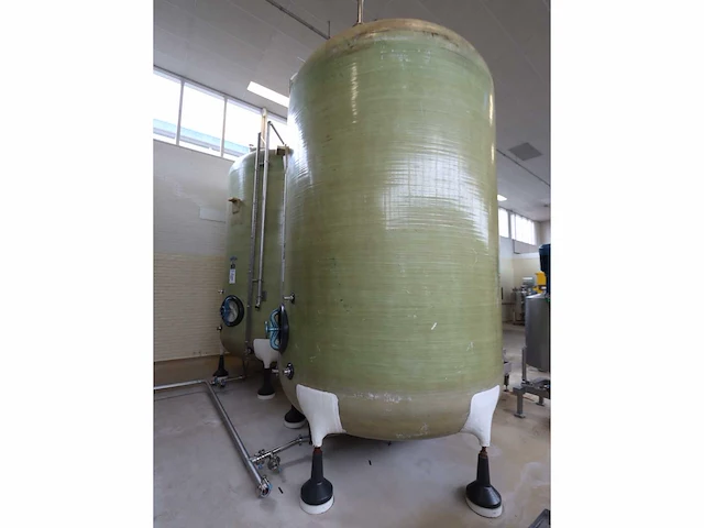 1985 staffelstein verticale opslagtank (12500liter) (2x) - afbeelding 2 van  7