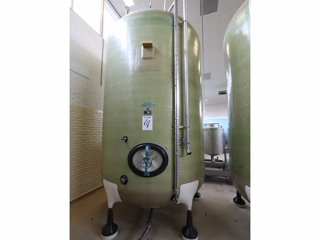 1985 staffelstein verticale opslagtank (12500liter) (2x) - afbeelding 3 van  7