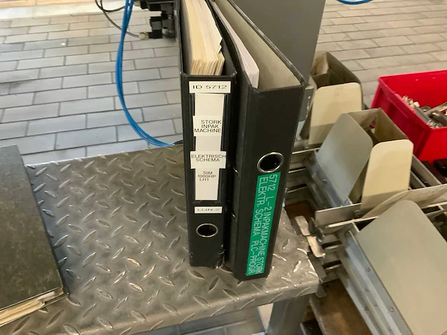 1985 stork packo sim1000 flessen inpakmachine - afbeelding 16 van  23