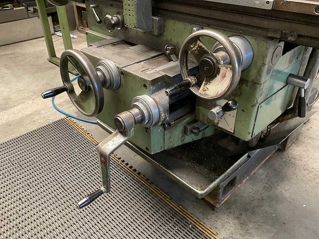 1985 tos olomouc fgh32 bedfreesmachine - afbeelding 3 van  25