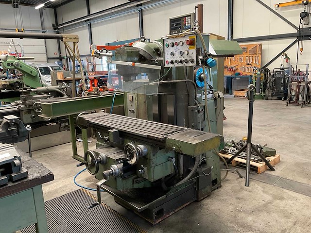 1985 tos olomouc fgh32 bedfreesmachine - afbeelding 1 van  25
