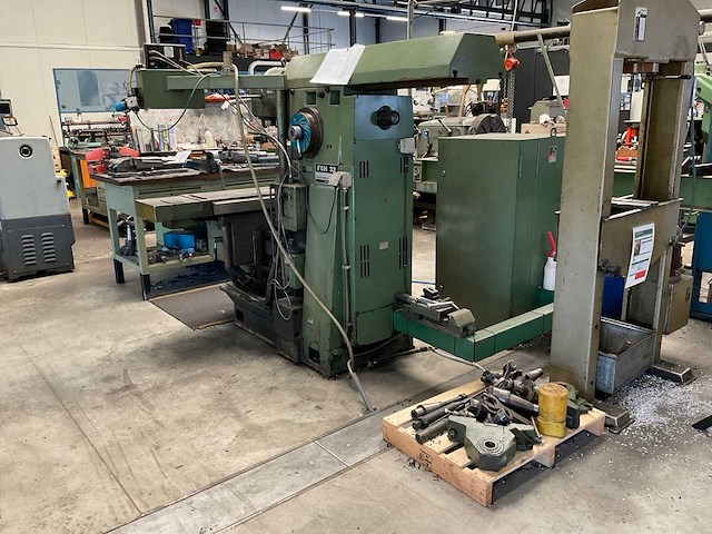 1985 tos olomouc fgh32 bedfreesmachine - afbeelding 19 van  25
