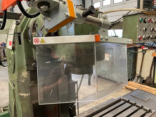 1985 tos olomouc fgh32 bedfreesmachine - afbeelding 23 van  25