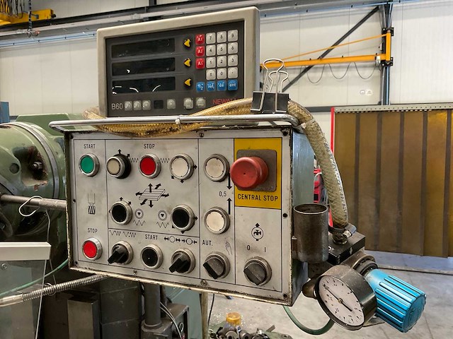 1985 tos olomouc fgh32 bedfreesmachine - afbeelding 24 van  25