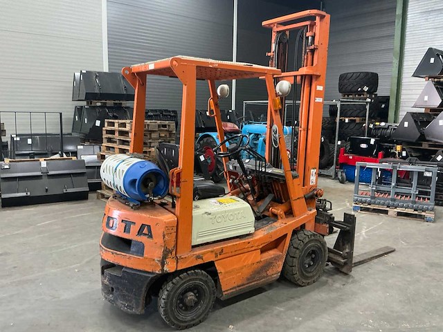1985 toyota 42-4fg15 vorkheftruck - afbeelding 20 van  24