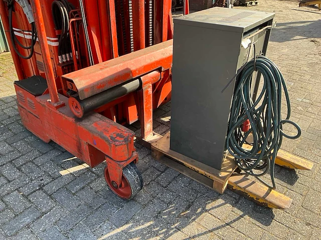 1986 - bt - frt2000.1 - forklift trucks - afbeelding 2 van  15
