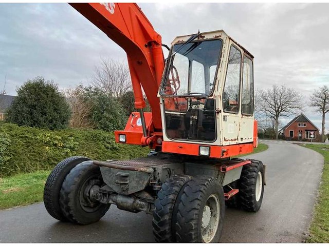 1986 atlas 1302e banden graafmachine - afbeelding 8 van  13
