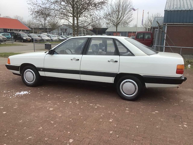 1986 audi 100 1.8 oldtimer - afbeelding 8 van  14