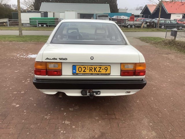 1986 audi 100 1.8 oldtimer - afbeelding 9 van  14