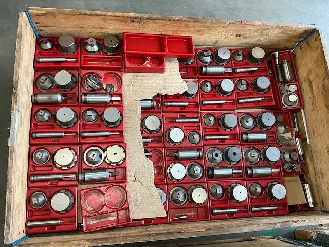 1986 baltec pws 610 ponsmachine - afbeelding 25 van  33