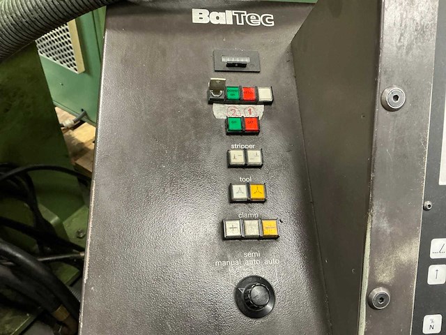 1986 baltec pws 610 ponsmachine - afbeelding 3 van  24