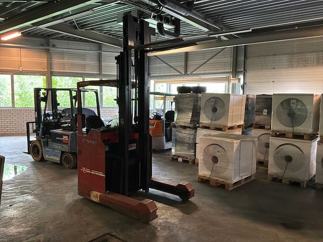 1986 bt btrt 2000 reach truck - afbeelding 4 van  19