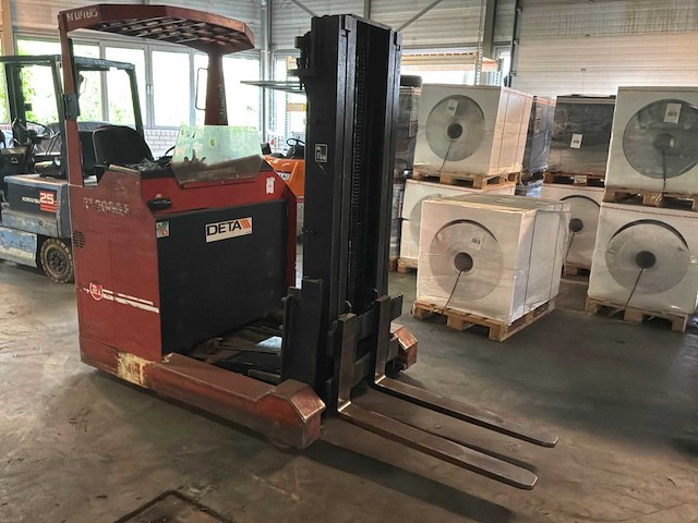 1986 bt btrt 2000 reach truck - afbeelding 7 van  19