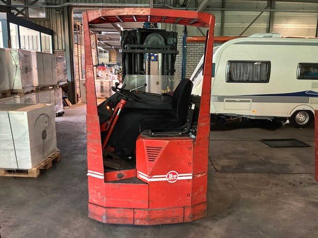 1986 bt btrt 2000 reach truck - afbeelding 16 van  19