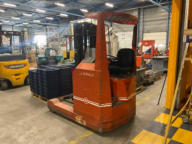 1986 bt btrt2000/5 reach truck - afbeelding 7 van  13