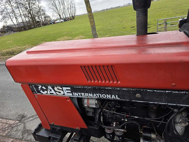 1986 case ih 856xl overgangsmodel vierwielaangedreven landbouwtractor - afbeelding 13 van  18