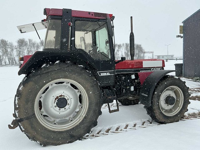 1986 case international 1056xl vierwielaangedreven landbouwtractor - afbeelding 4 van  32