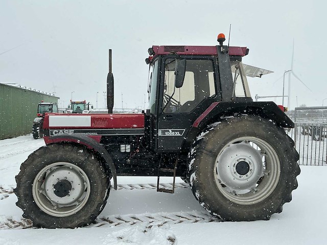 1986 case international 1056xl vierwielaangedreven landbouwtractor - afbeelding 31 van  32