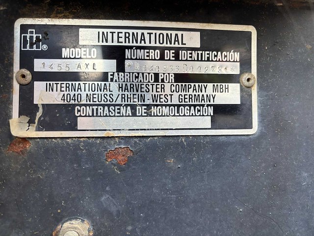 1986 case international 1455 xl - vierwielaangedreven landbouwtractor - afbeelding 11 van  19