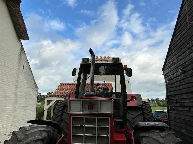 1986 case international 1455xl vierwielaangedreven landbouwtractor - afbeelding 23 van  37