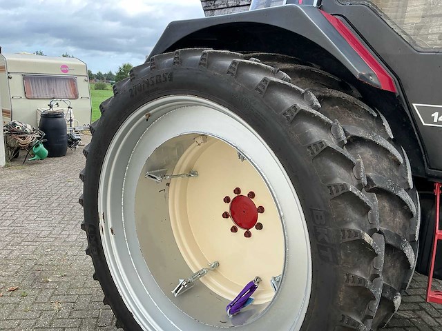1986 case international 1455xl vierwielaangedreven landbouwtractor - afbeelding 10 van  37